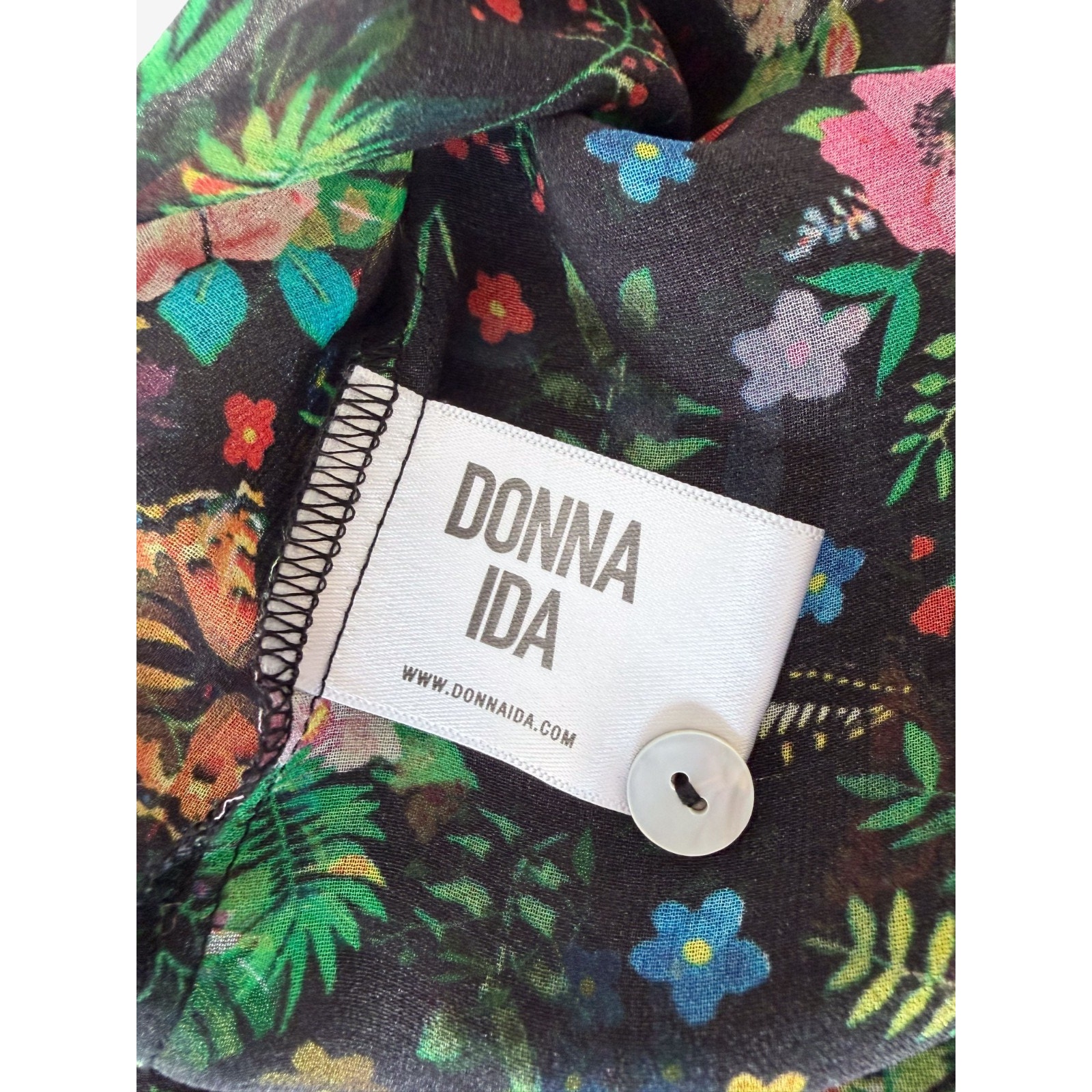 Donna Ida Blouse Whimsical Butterfly Floral 100% Silk Tie Neck Flutter Large — image 6 of 8
